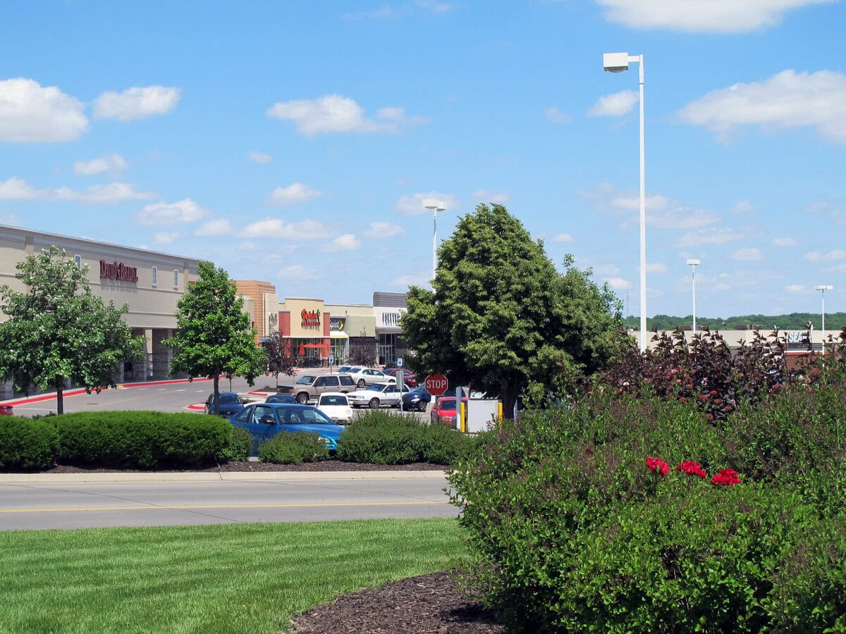 Meridian Park Shopping Center in Lincoln, NE
