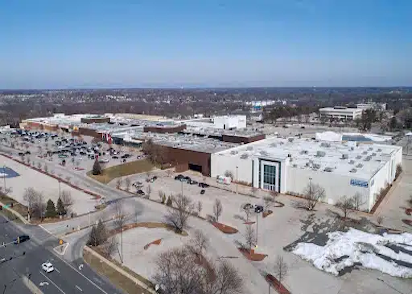 Mills Crossing in West Des Moines, IA