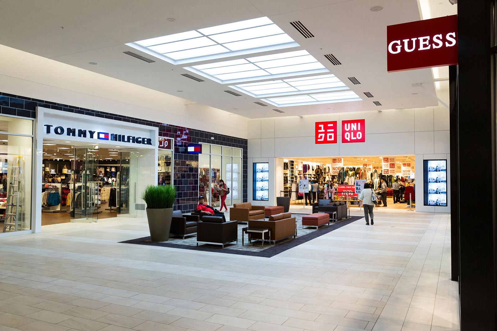 Milpitas Mall Shopping Center in Milpitas, CA