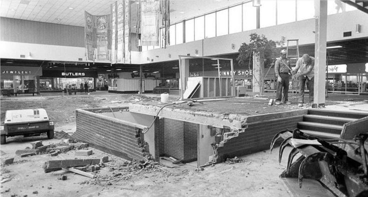 Mounds Mall in Anderson, IN