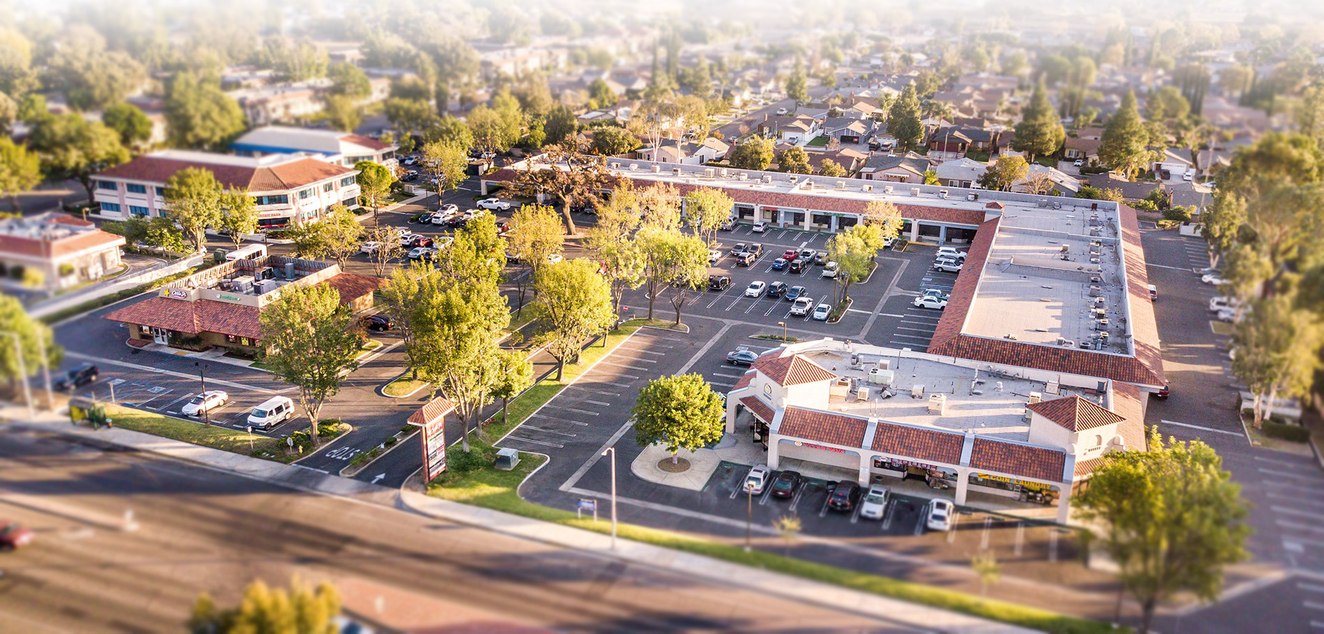Mountain Gate Plaza in Simi Valley, CA
