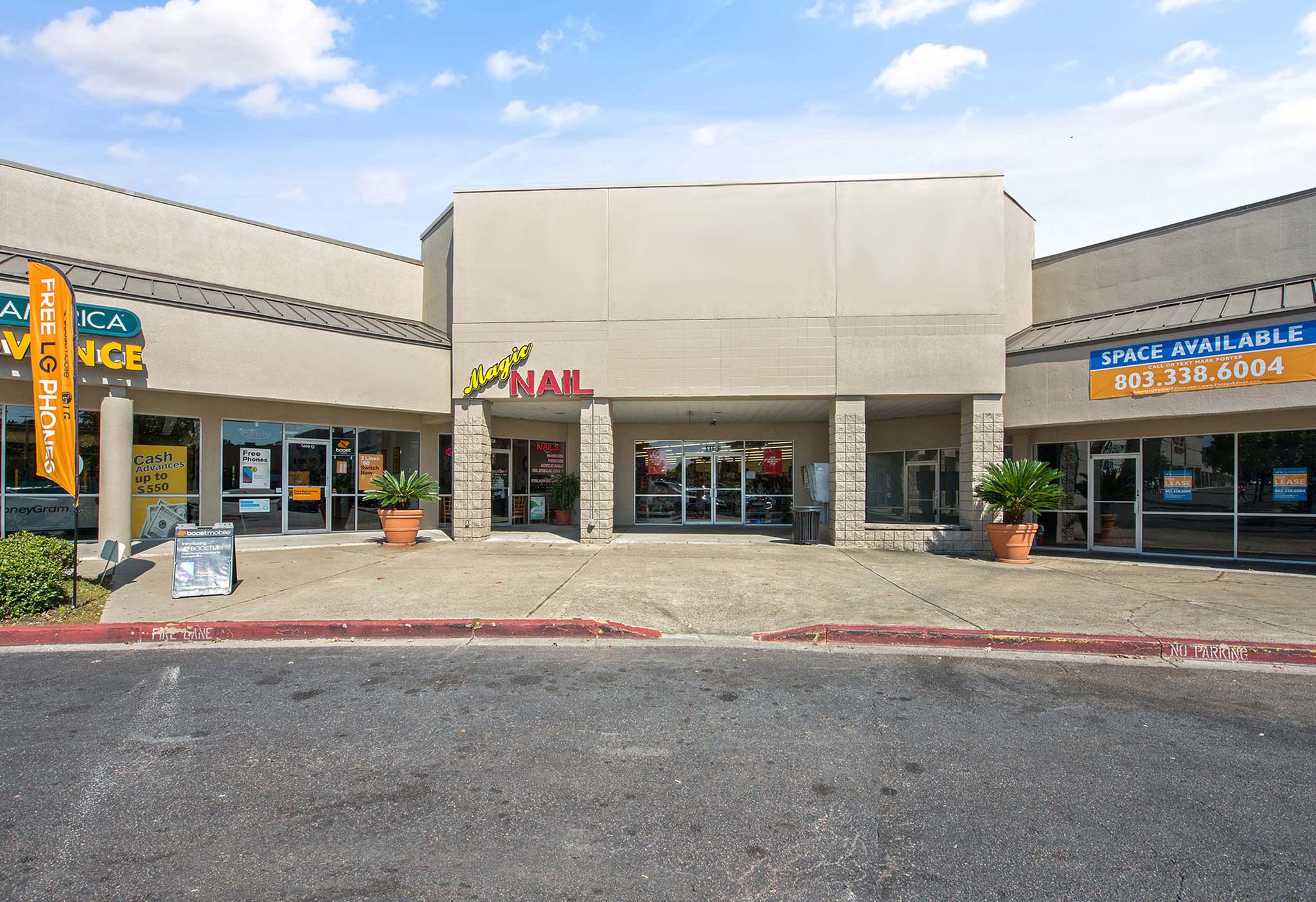 North Pointe Plaza in Elyria, OH