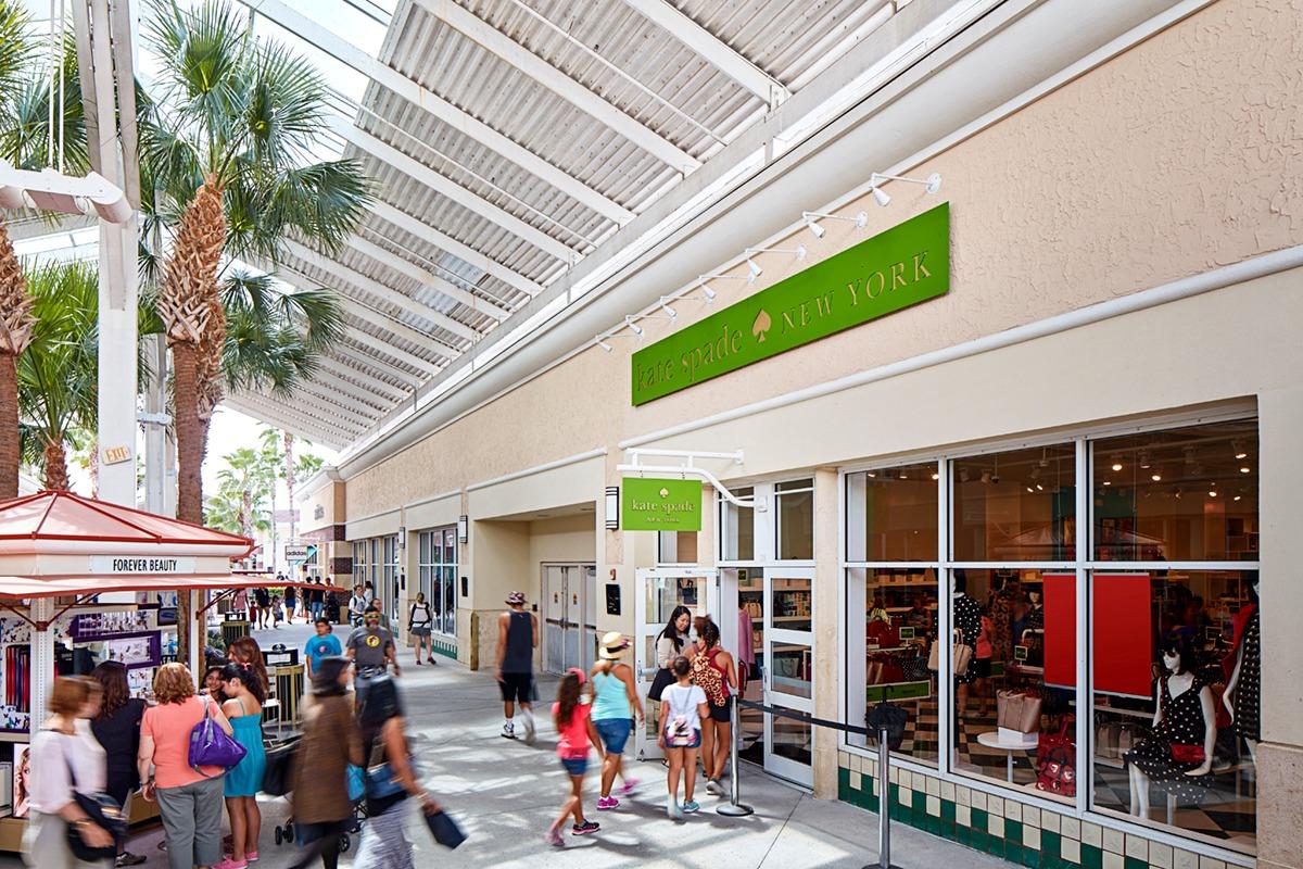 Orlando Vineland Premium Outlets in Orlando, FL