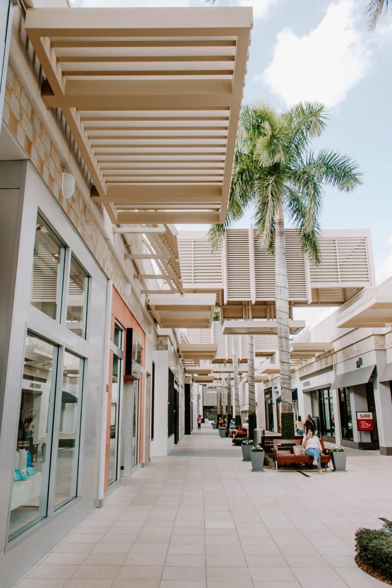 Outlet Naples in Estero, FL