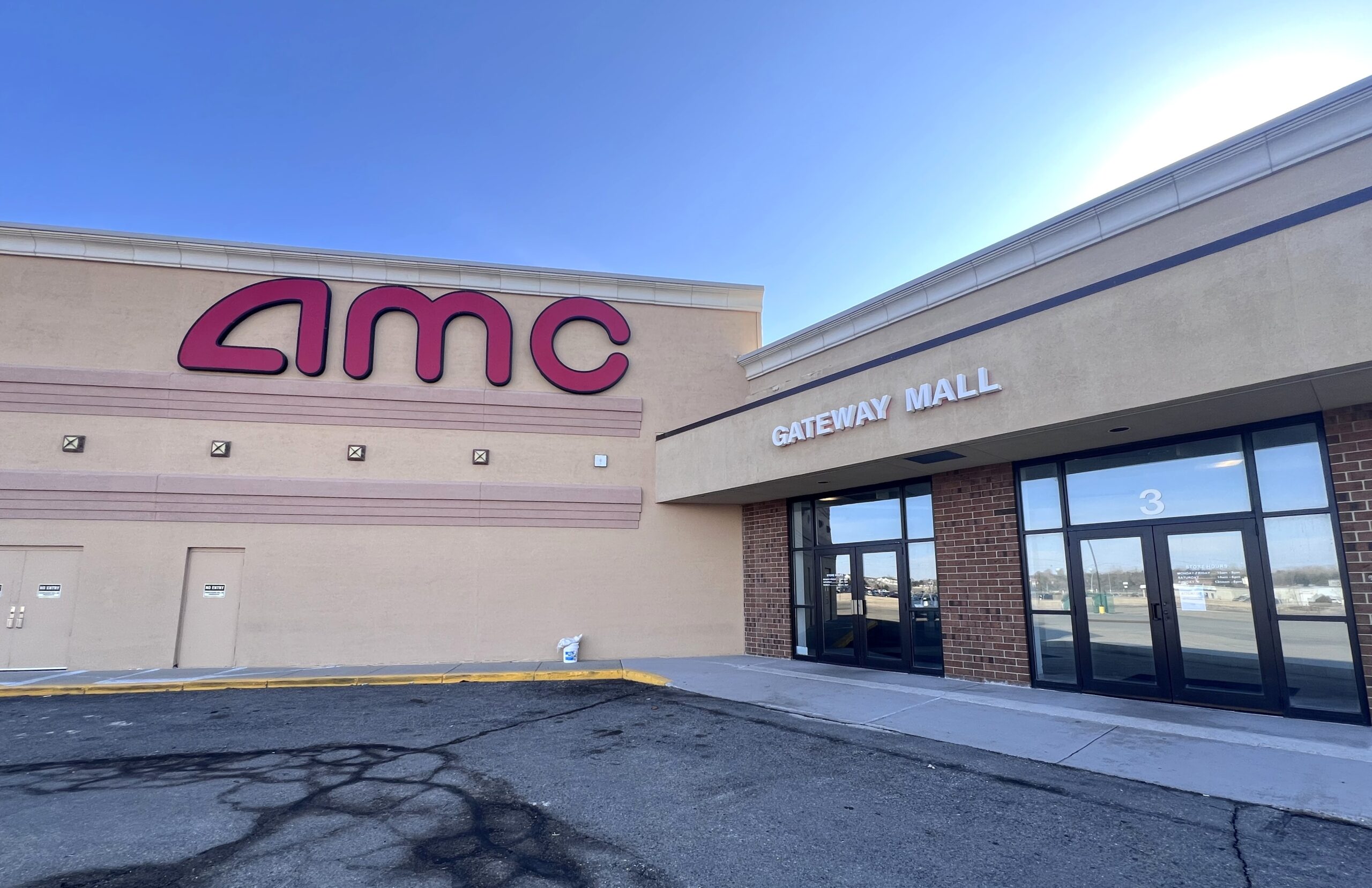 Pinehurst Square in Bismarck, ND