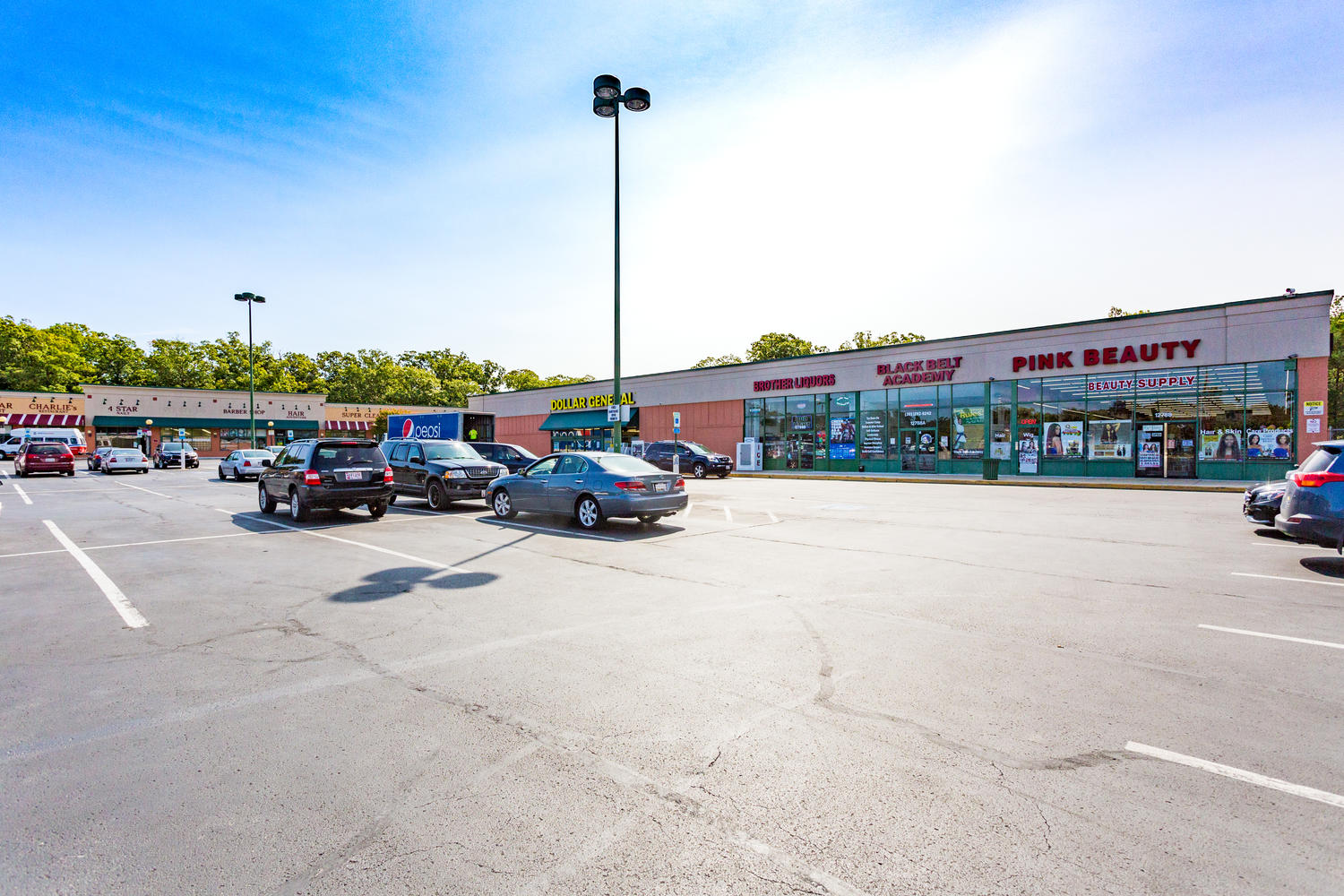 Potomac Village Shopping Center in Potomac, MD