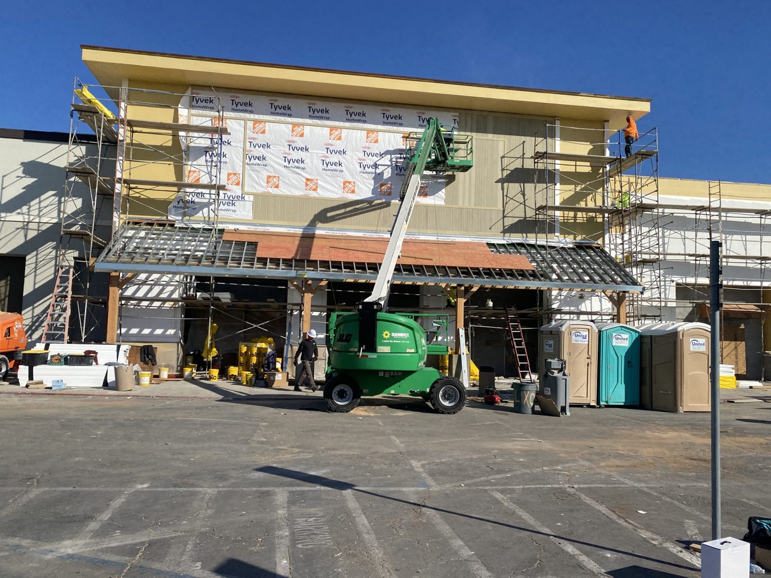 Quail Lakes Shopping Center in Stockton, CA