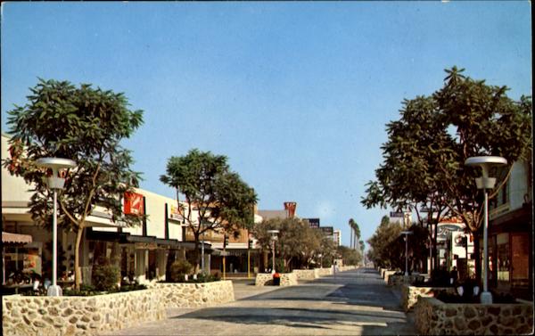 Rio Rancho Towne Center in Pomona, CA
