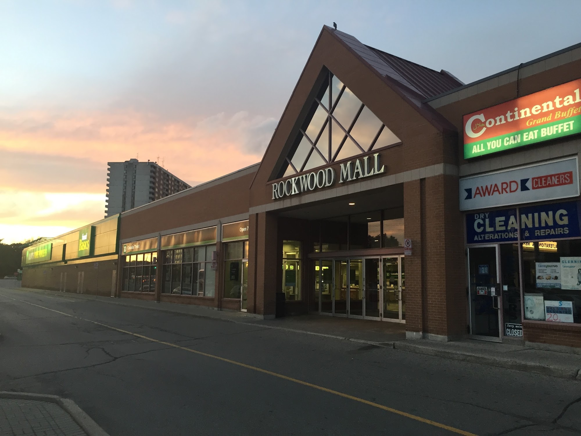 Rockwood Mall in Mississauga, ON