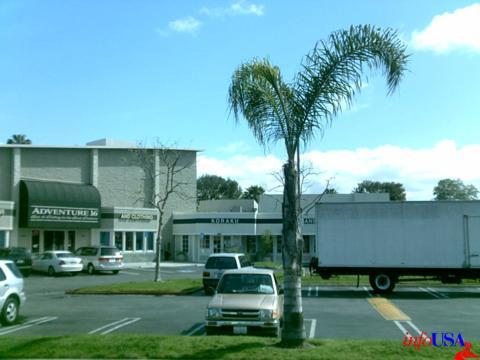 Rolling Hills Plaza in Torrance, CA