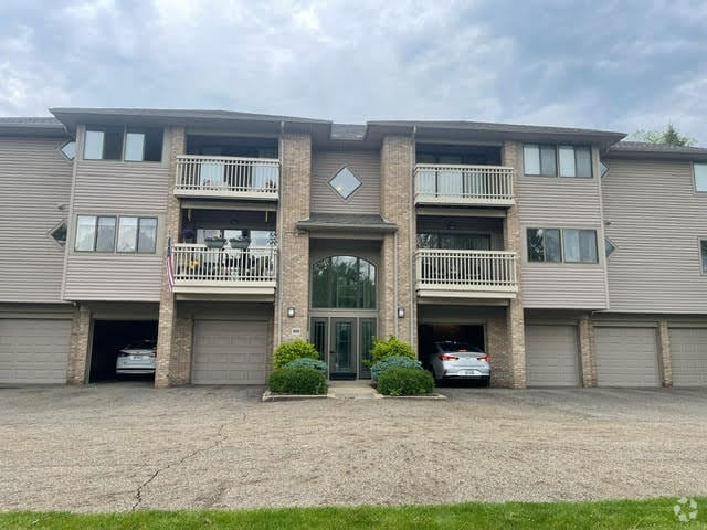 Rosemont Commons in Fairlawn, OH