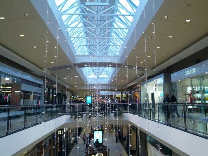 Ross Park Mall in Pittsburgh, PA