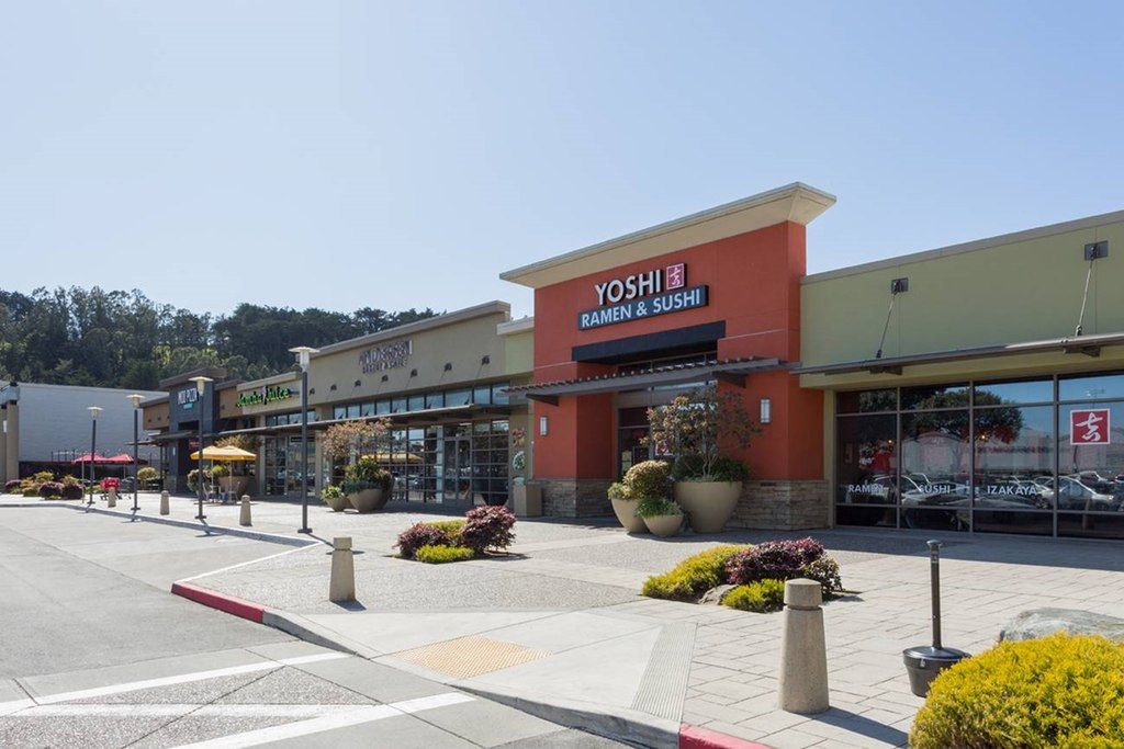 Serramonte Plaza in Daly City, CA