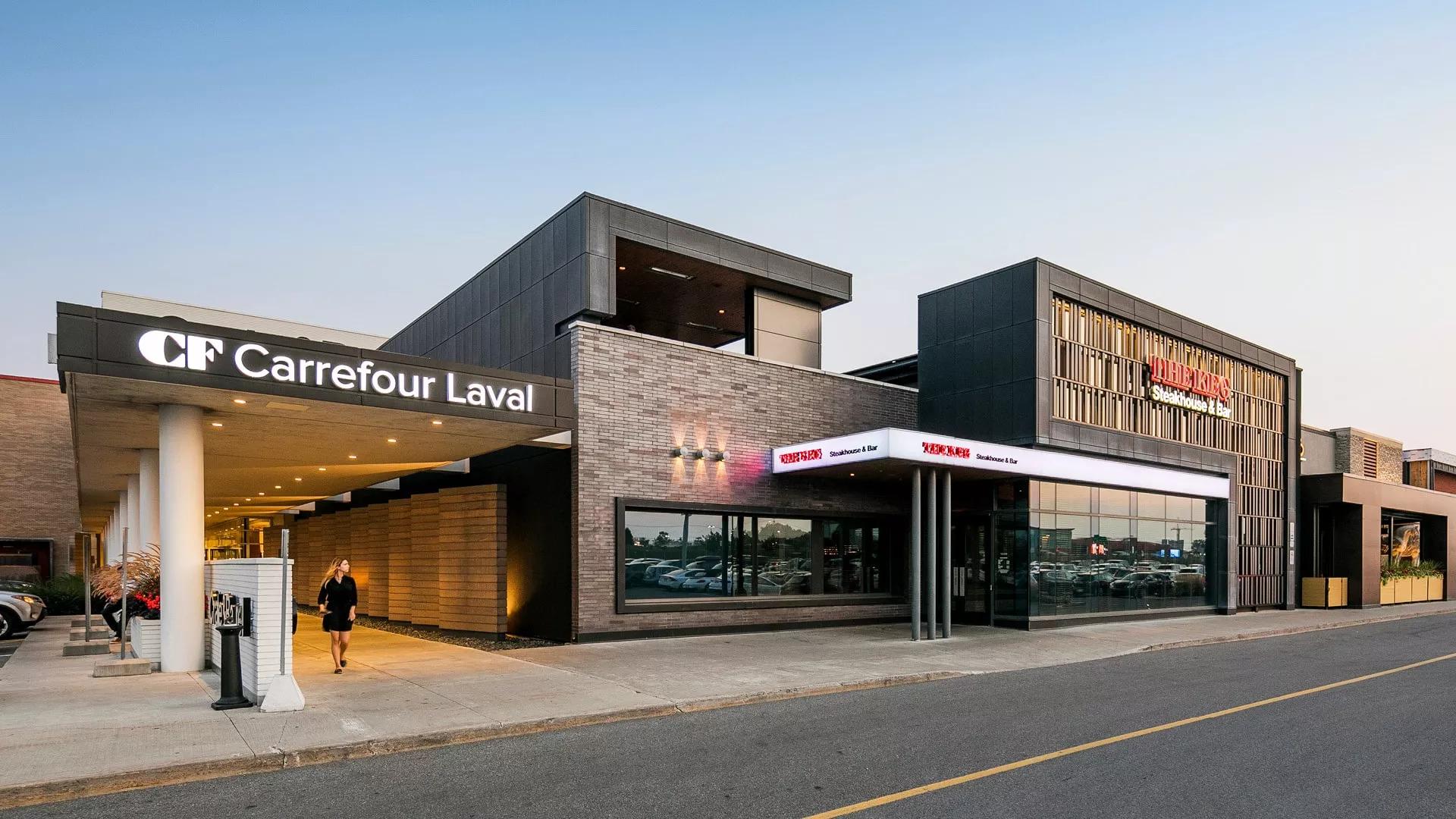 Service Centre Carrefour Laval in Laval, QC