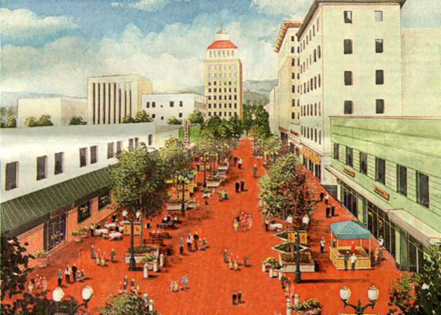 Universal Park Shopping Center in Fresno, CA