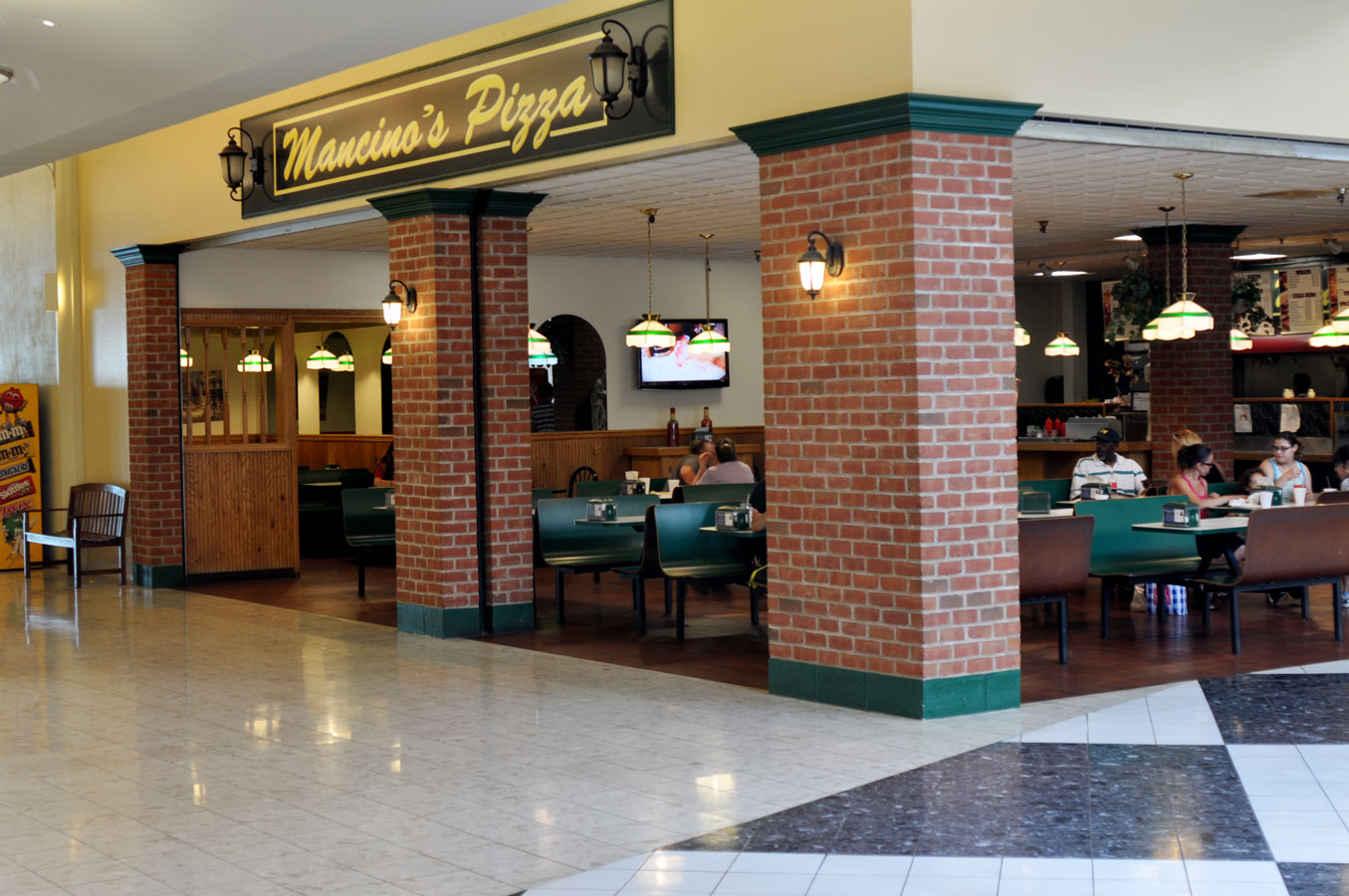 Upper Valley Plaza in West Lebanon, NH
