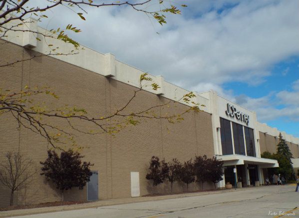 Valley Center in Saginaw, MI