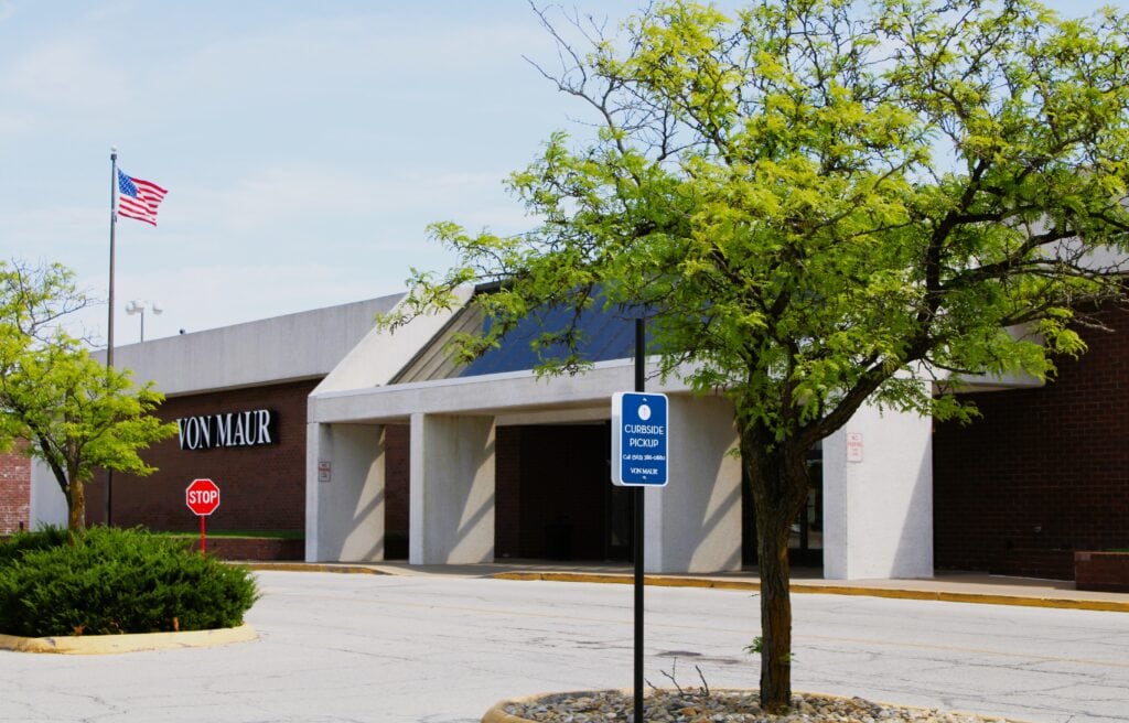 Valley Fair Shopping Center in Davenport, IA