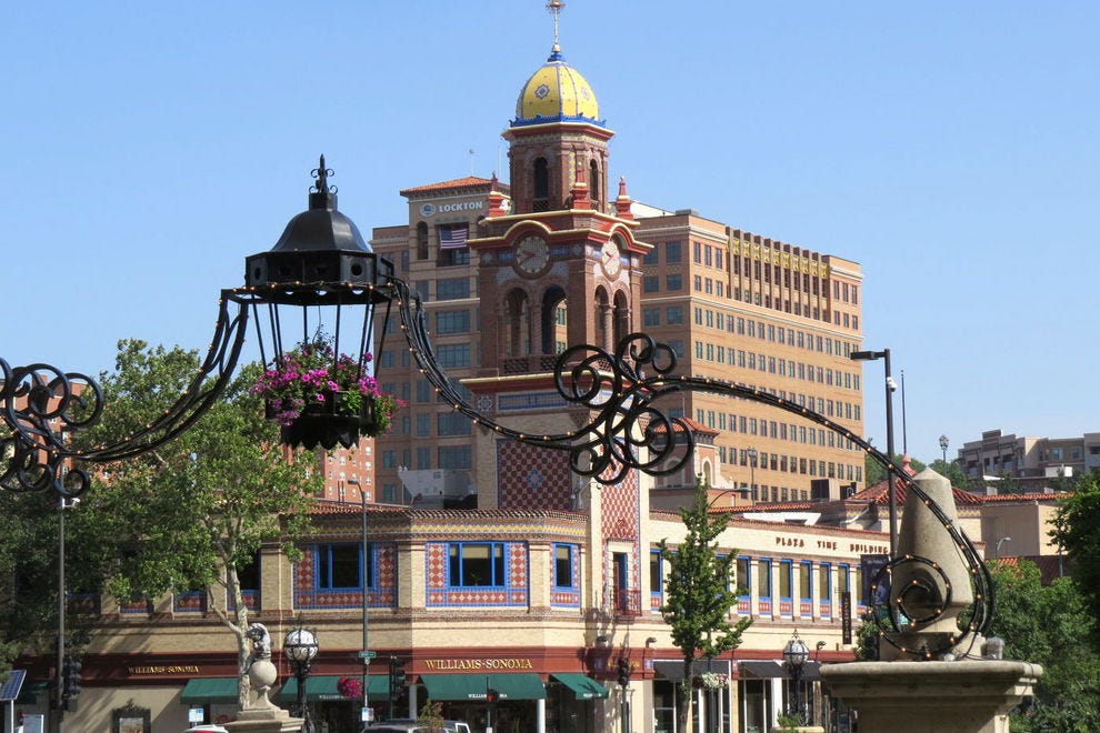 Watts Mill Plaza in Kansas City, KS