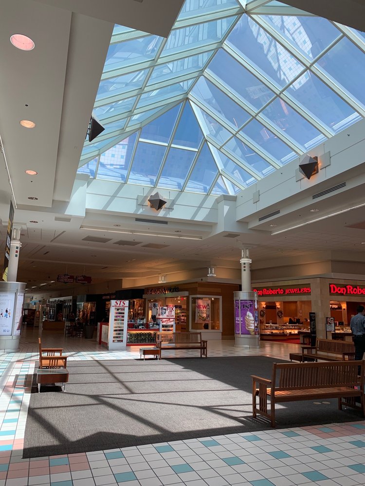 West Valley Mall in Tracy, CA