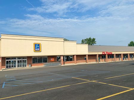 Woodlawn Plaza in Schenectady, NY