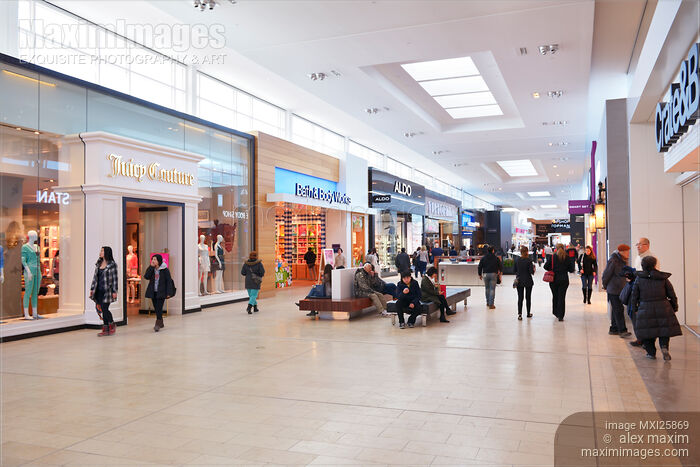 Yorkdale Shopping Centre in Toronto, ON