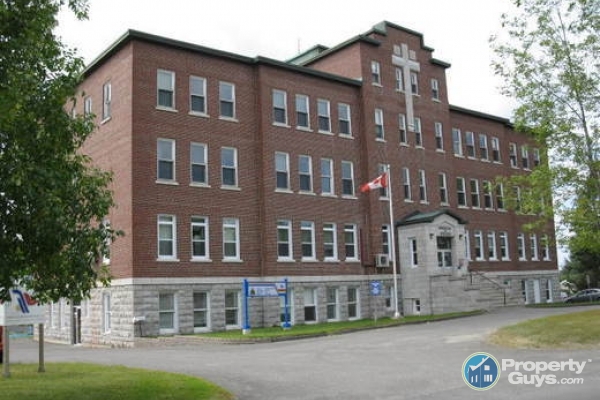 Centre Madawaska in Paroisse de Saint-Basile, NB