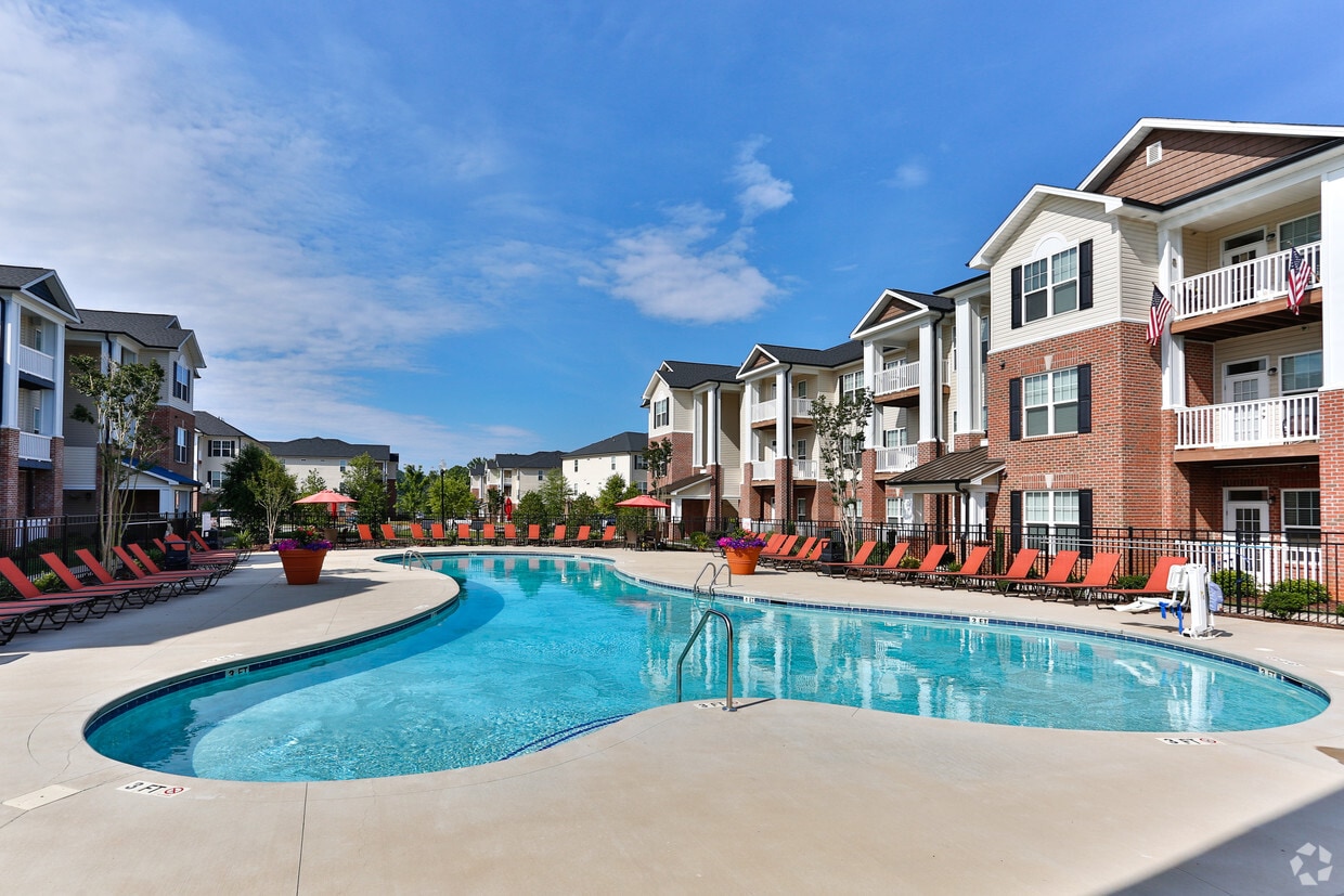 CloverLeaf Plaza in Kannapolis, NC