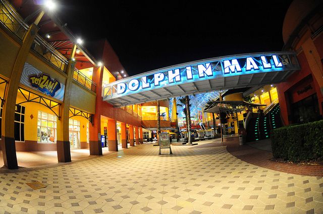 Dolphin Mall in Miami, FL