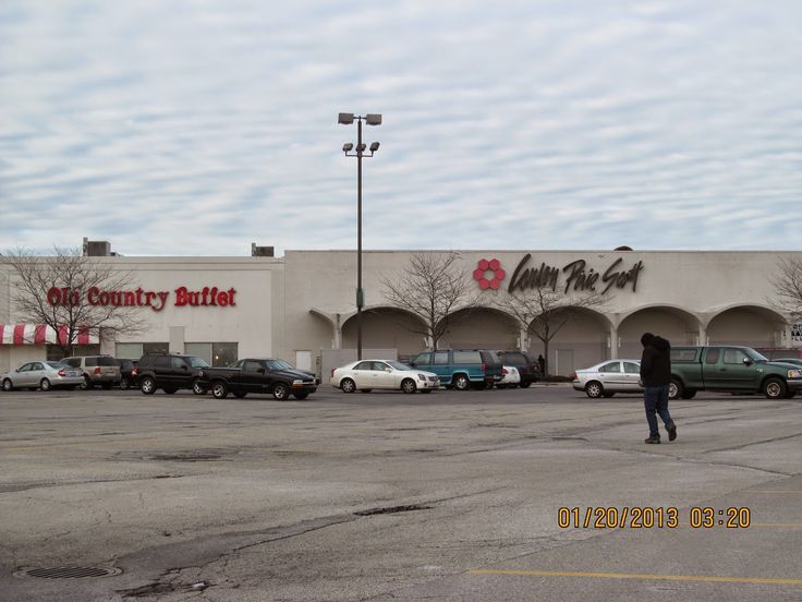 Ford City Mall in Chicago, IL