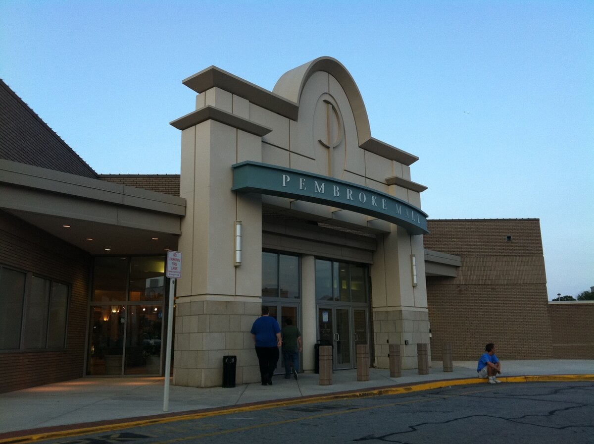 Pembroke Square in Virginia Beach, VA