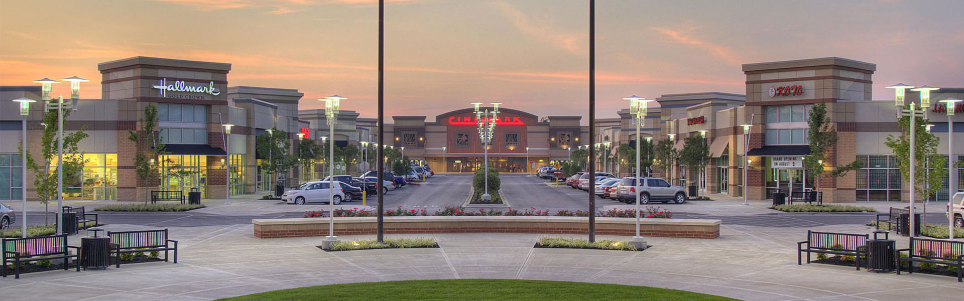 Richmond Centre in Richmond Hill, ON