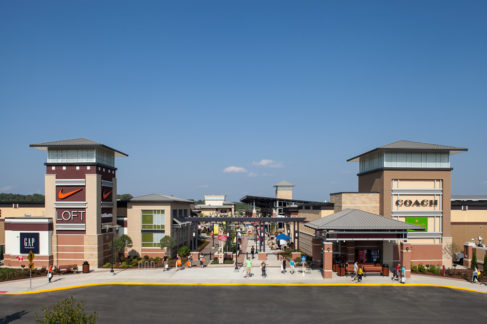 St. Louis Premium Outlets in Chesterfield, MO