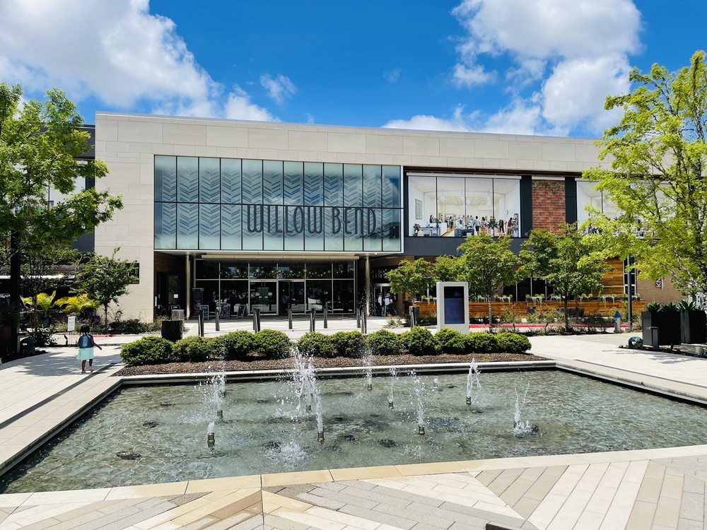 The Shops at Willow Bend in Plano, TX